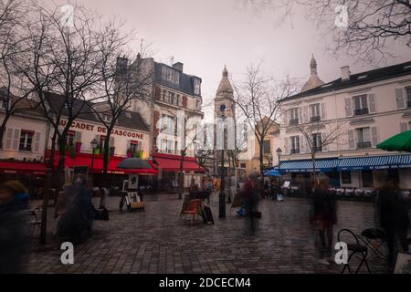 Rues de Montmartre à Paris, France. Banque D'Images