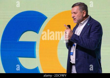 KIEV, UKRAINE - 09 juin 2019: Vice-président du Mejlis du peuple Tatar de Crimée Ahtem Chiygoz pendant le congrès du Parti de la solidarité européenne Banque D'Images