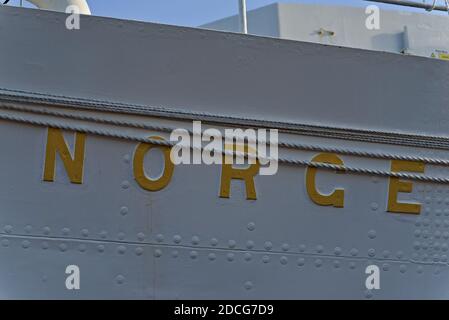 Oslo, Norvège - 29 août 2020: Plaque de nom le yacht royal norvégien Norge. Banque D'Images