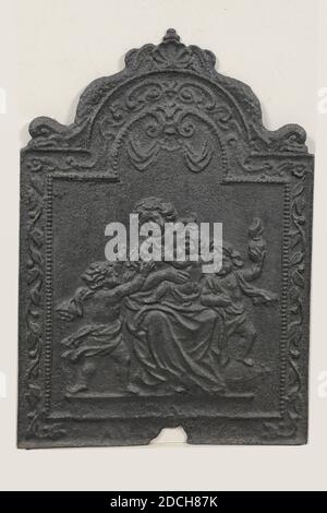 Fireback, Anonyme, 17ème siècle, casting, général: 79 x 55 x 1.5cm 790 x 550 x 15mm, allégorie, femme, enfant, feu de fer avec la représentation allégorique de l'amour de la mère. Une femme assise avec un enfant sur ses genoux est proposée. Il y a deux autres enfants avec elle, celle de gauche qui tient une branche. À la droite des personnes est un arbre. La performance est encadrée par une bordure en perle. Le foyer est rectangulaire, avec un sommet semi-circulaire, fermé par deux dauphins avec une coquille au milieu, 1882 Banque D'Images