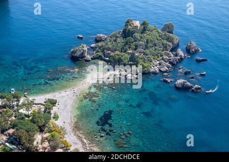 Taormina - la belle petite île Isola Bella - Sicile Banque D'Images