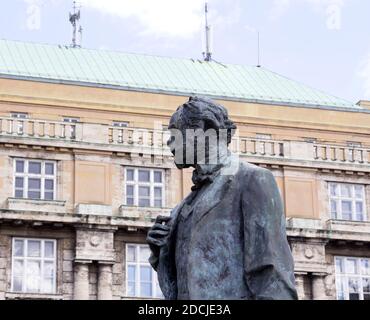 Monument du compositeur Antonin Dvorak près de Rudolfinum à Prague Banque D'Images