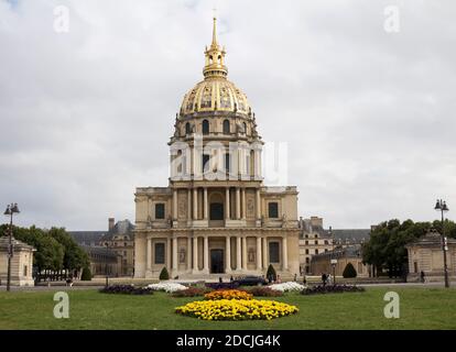 Chapelle des Invalides à Paris. Célèbre monument, également connu pour la tombe de Napoléon. Banque D'Images