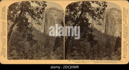 Ribbon Falls (2,000 pieds de saut) en regardant vers le nord de la vallée près de Merced River, Yosemite, Californie., image fixe, stéréographes, 1893 - 1904 Banque D'Images