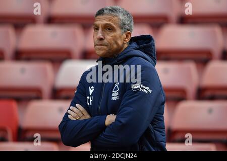 BARNSLEY, ANGLETERRE. 21 NOVEMBRE. Chris Hughton, directeur de la forêt de Nottingham, lors du match de championnat Sky Bet entre Barnsley et la forêt de Nottingham à Oakwell, Barnsley, le samedi 21 novembre 2020. (Credit: Jon Hobley | MI News) Credit: MI News & Sport /Alay Live News Banque D'Images