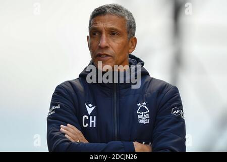 BARNSLEY, ANGLETERRE. 21 NOVEMBRE. Chris Hughton, directeur de la forêt de Nottingham, lors du match de championnat Sky Bet entre Barnsley et la forêt de Nottingham à Oakwell, Barnsley, le samedi 21 novembre 2020. (Credit: Jon Hobley | MI News) Credit: MI News & Sport /Alay Live News Banque D'Images