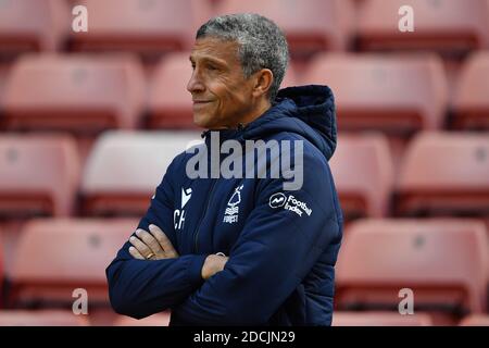 BARNSLEY, ANGLETERRE. 21 NOVEMBRE. Chris Hughton, directeur de la forêt de Nottingham, lors du match de championnat Sky Bet entre Barnsley et la forêt de Nottingham à Oakwell, Barnsley, le samedi 21 novembre 2020. (Credit: Jon Hobley | MI News) Credit: MI News & Sport /Alay Live News Banque D'Images