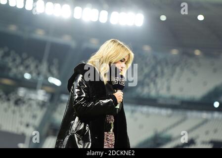 Turin, Italie. 21 novembre 2020. La journaliste de la télévision italienne DAZN Diletta Leotta pendant la série UN match de football entre Juventus FC et Cagliari Calcio au stade Allianz le 21 novembre 2020 à Turin, Italie pendant la série UN match de football entre Juventus FC et Cagliari Calcio au stade Allianz le 21 novembre 2020 à Turin, Italie (photo d'Alberto Gandolfo/Pacific Press) crédit: Pacific Press Media production Corp./Alay Live News Banque D'Images