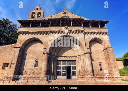 Façade de l'église médiévale de San Flaviano Martyre Montefiascone (Italie) Banque D'Images