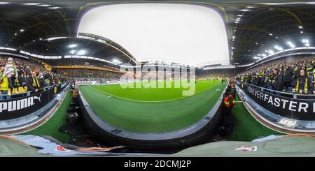 Vue panoramique à 360° de A l'intérieur du Parc signal Iduna, stade de Bundesliga Club Borussia Dortmund, juste avant le coup d'envoi le 1er février 2020, Dormund, Northhhi