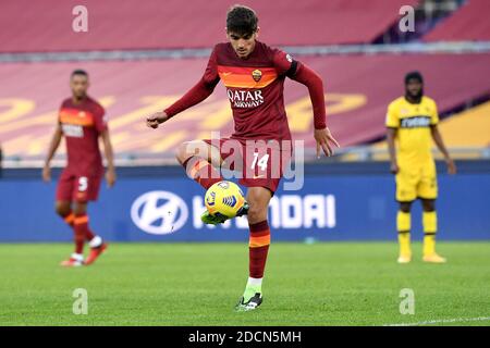 Rome, Italie. 22 novembre 2020. Gonzalo Villar d'AS Roma en action pendant la série UN match de football entre AS Roma et Parme Calcio 1913 au stade Olimpico de Roma (Italie), le 22 novembre 2020. Photo Antonietta Baldassarre/Insidefoto Credit: Insidefoto srl/Alay Live News Banque D'Images