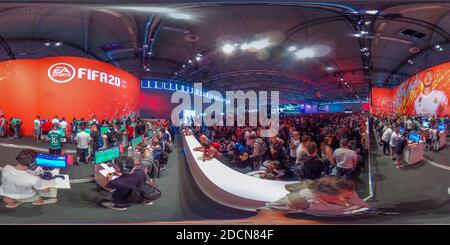 Vue panoramique à 360° de Salon de la gamescom à Cologne, 21.08.2019