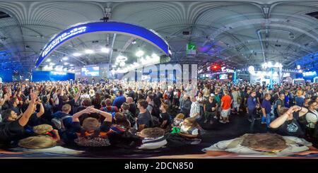 Vue panoramique à 360° de Salon de la gamescom à Cologne, 21.08.2019