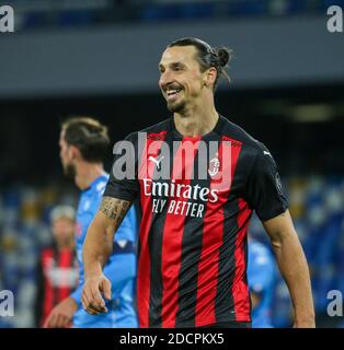 Naples, Campanie, Italie. 22 novembre 2020. Pendant le match de football italien Serie A SSC Napoli vs FC Milan le 22 novembre 2020 au stade San Paolo à Naples.in photo: ZETLAN IBRAHIMOVIC crédit: Fabio Sasso/ZUMA Wire/Alamy Live News Banque D'Images