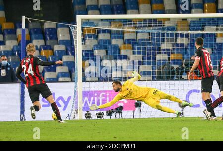 Naples, Campanie, Italie. 22 novembre 2020. Pendant le match de football italien Serie A SSC Napoli vs FC Milan le 22 novembre 2020 au stade San Paolo à Naples.in photo: DONNARUMMA crédit: Fabio Sasso/ZUMA Wire/Alamy Live News Banque D'Images