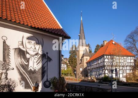 Henriette Davidis, auteur d'un livre de cuisine murale, dans une maison à Wetterr-Wengern, le restaurant Leimkasten et l'église protestante, Rhénanie-du-Nord-Westphalie, GE Banque D'Images