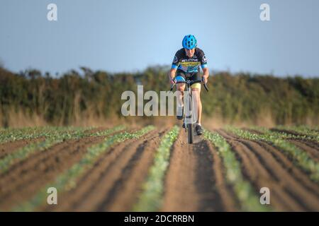 Reilly Cycleworks Gravel Bike gradient Cycling dans Cornwall Banque D'Images