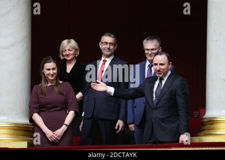 Lituanie la délégation du Parlement participe à une session de questions au gouvernement à l'Assemblée nationale française à Paris, France, le 11 avril 2018. Photo de Henri Szwarc/ABACAPRESS.COM Banque D'Images