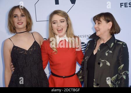 Maya Hawke, Kathryn Newton, Heidi Thomas assister à la projection du film Little Women lors du Tribeca film Festival 2018 au SVA Theatre de New York City, NY, USA, le 27 avril 2018. Photo de Julien Reynaud/APS-Medias/ABACAPRESS.COM Banque D'Images