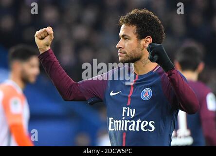 Naymar Jr du PSG célèbre lors du match de football de la Ligue 1 Paris Saint-Germain (PSG) contre Montpellier au stade du Parc des Princes à Paris, France, le 27 janvier 2018. PSG a gagné 4-0. Photo de Christin Liewig/ABACAPRESS.COM Banque D'Images