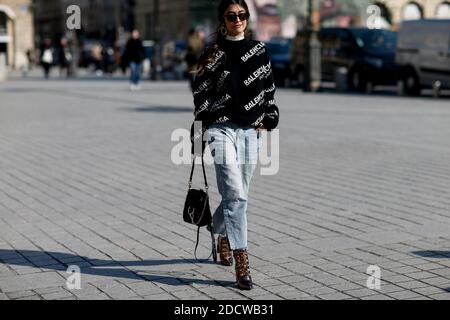 Street style, Noa Souffir arrivant au spectacle Lanvin automne-hiver 2018-2019 qui s'est tenu à la place Vendôme, à Paris, en France, le 28 février 2018. Photo de Marie-Paola Bertrand-Hillion/ABACAPRESS.COM Banque D'Images