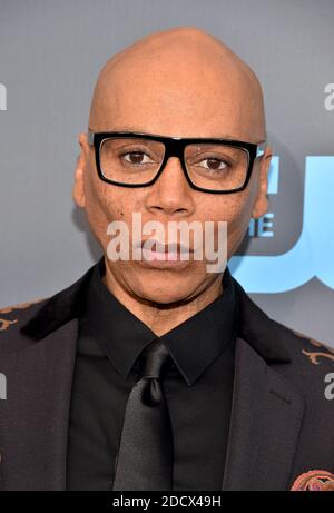 RuPaul assiste au 23e prix du choix des critiques annuels à Barker Hangar le 11 janvier 2018 à Santa Monica, Los Angeles, CA, États-Unis. Photo de Lionel Hahn/ABACAPRESS.COM Banque D'Images