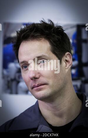 Thomas Pesquet pendant le briefing avant le premier vol. L'astronaute Thomas Pesquet fera bientôt partie des pilotes avec des vols paraboliques à bord de l'A310 Zero-G de la société Novespace. Ces vols, effectués par l'équipe de Novespace, permettent aux scientifiques, mais aussi au grand public, de faire l'expérience de l'apesanteur. À Mérignac, France, le 16 février 2018. Photo de Thibaud Moritz/ABACAPRESS.COM Banque D'Images