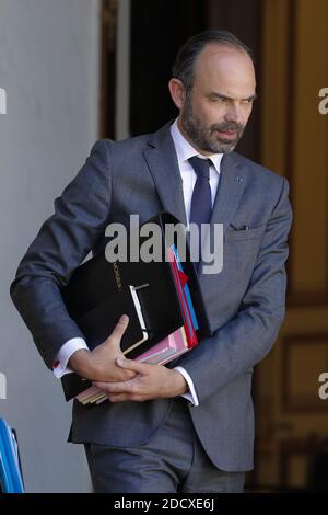 Le Premier ministre Edouard Philippe quitte la réunion hebdomadaire du Cabinet au Palais de l'Elysée, Paris, France le 20 avril 2018 photo d'Henri Szwarc/ABACAPRESS.COM Banque D'Images