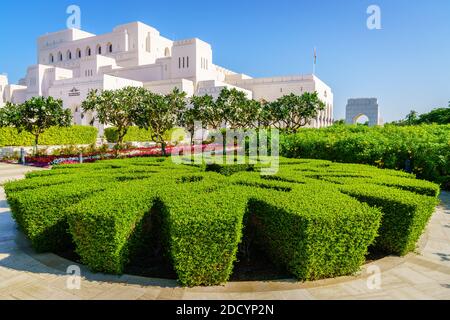 Muscat, Oman, 3 décembre 2016 : magnifique Opéra royal et terrain à Muscat, Oman Banque D'Images