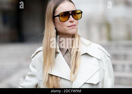 Street style, Pernille Teisbaek arrivée au Stella McCartney automne-hiver 2018-2019 spectacle tenu à l'Opéra Garnier, à Paris, France, le 5 mars 2018. Photo de Marie-Paola Bertrand-Hillion/ABACAPRESS.COM Banque D'Images