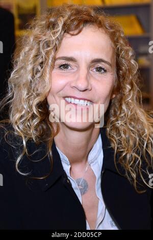 Delphine de Vigan participe à la Foire du Livre de Paris 2018 (salon du Livre 2018) au Parc des Expositions de Paris, France, le 17 mars 2018. Photo d'Aurore Marechal/ABACAPRESS.COM Banque D'Images