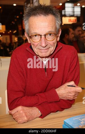 Patrice Leconte participe à la Foire du Livre de Paris 2018 (salon du Livre 2018) au Parc des Expositions de Paris, France, le 18 mars 2018. Photo de Jerome Domine/ABACAPRESS.COM Banque D'Images