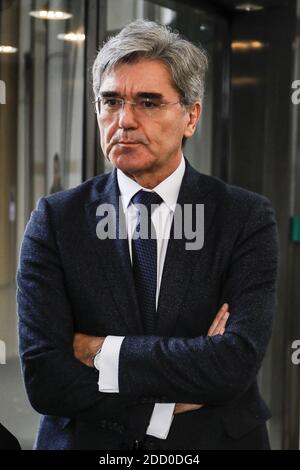 Joe Kaeser, PDG de SIEMENS après sa rencontre avec le ministre de l'Economie et des Finances Bruno le Maire à Paris, France, le 22 mars 2018. L'Etat va commander 100 TGV du futur auprès d'Alstom d'ici la fin du mois de juin, a annoncé jeudi le ministre de l'Economie, Bruno le Maire. Photo de Henri Szwarc/ABACAPRESS.COM Banque D'Images