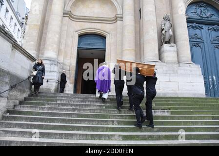 Le cercueil lors des funérailles de Geneviève Fontanel a eu lieu à l'église Saint-Roch de Paris, France, le 23 mars 2018. Photo d'Alain Apaydin/ABACAPRESS.COM Banque D'Images