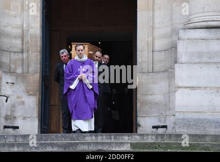 Le cercueil lors des funérailles de Geneviève Fontanel a eu lieu à l'église Saint-Roch de Paris, France, le 23 mars 2018. Photo d'Alain Apaydin/ABACAPRESS.COM Banque D'Images