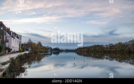 Thames at Strand on the Green Banque D'Images