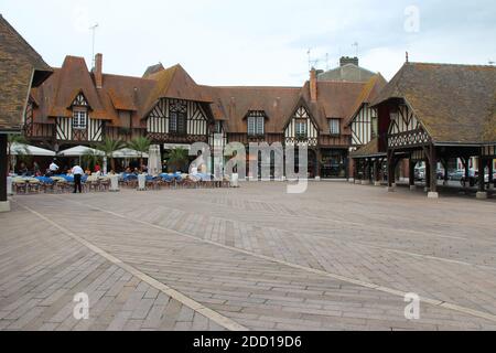 halls de marché à deauville en normandie (france) Banque D'Images