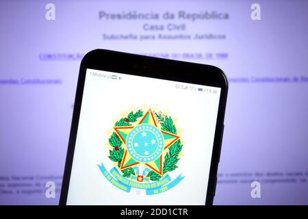 KONSKIE, POLOGNE - 07 décembre 2019 : logo de la République fédérative du Brésil affiché sur le téléphone mobile Banque D'Images