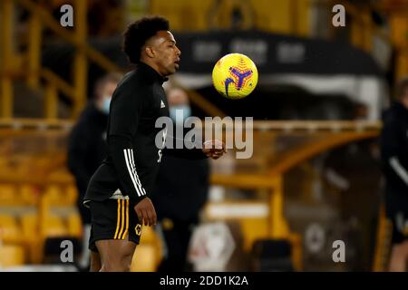 23 novembre 2020 ; Molineux Stadium, Wolverhampton, West Midlands, Angleterre ; Premier League football anglais, Wolverhampton Wanderers versus Southampton ; Adama Traore de Wolverhampton Wanderers pendant l'échauffement Banque D'Images