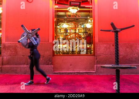 Malaga, Espagne. 23 novembre 2020: 23 novembre 2020 (Malaga) les restaurants et les bars sont tenus de fermer à 18:00 comme mesure préventive contre le Covid 19 ou coronavirus crédit: Lorenzo Carnero/ZUMA Wire/Alamy Live News Banque D'Images