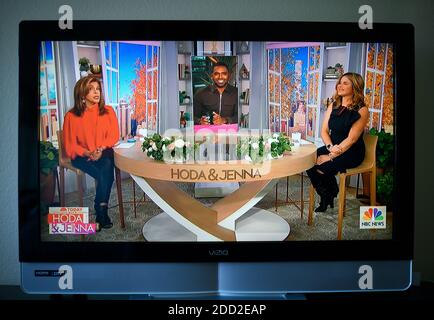 Une capture d'écran télévisée du programme NBC Morning « TODAY with Hoda & Jenna » mettant en vedette Hoda Kotb et Jenna Bush Hager. Banque D'Images