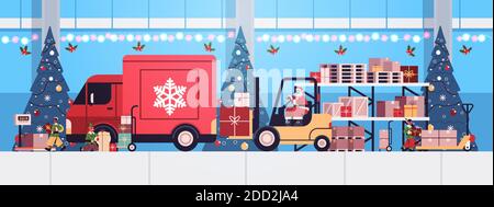 le père noël dans le masque chariot élévateur chargement de cadeaux colorés dedans camion joyeux noël happy year concept de livraison express illustration vectorielle horizontale Illustration de Vecteur