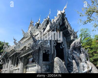 Wat Sri Suphan, Temple d'argent de Chiang Mai en Thaïlande. Photo de haute qualité Banque D'Images
