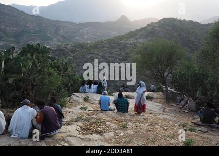 Tigray, Éthiopie - 14 août 2018. : les gens du flanc de montagne dans la région du Tigray en Éthiopie Banque D'Images