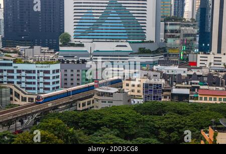 Train aérien à Bangkok Thaïlande Asie Banque D'Images