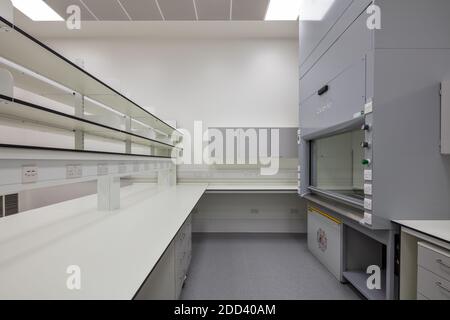 Laboratoire au National Physical Laboratory à Teddington, Londres, Angleterre. Banque D'Images