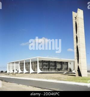 Das Palacio do Alvorada à Brasilia, Brésil 1960 er Jahre. Le Palacio do Alvorada à Brasilia, Brésil 60. Banque D'Images