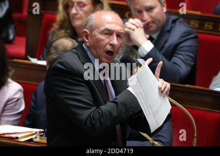 Le ministre français de l'intérieur, Gérard Collomb, lors d'une session de questions au gouvernement à l'Assemblée nationale française à Paris, France, le 9 mai 2018. Photo de Henri Szwarc/ABACAPRESS.COM Banque D'Images