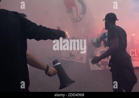 Plusieurs dizaines de militants antifascistes se sont réunis pour commémorer les 5 ans de l'assassinat de Clément Meric, un militant antifasciste, tué lors d'un combat contre des militants de l'extrême droite. Paris, France, 2 juin 2018. Photo de Samuel Boivin/ABACAPRESS.COM Banque D'Images