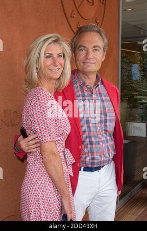 Gilles Cohen et sa femme Karine Paschal au Village pendant le tennis français ouvert à l'arène Roland-Garros le 03 juin 2018 à Paris, France. Photo de Nasser Berzane/ABACAPRESS.COM Banque D'Images